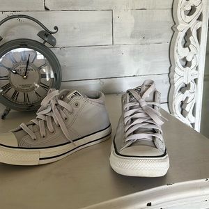 Gray leather converse, ankle sneakers, Chuck Taylor